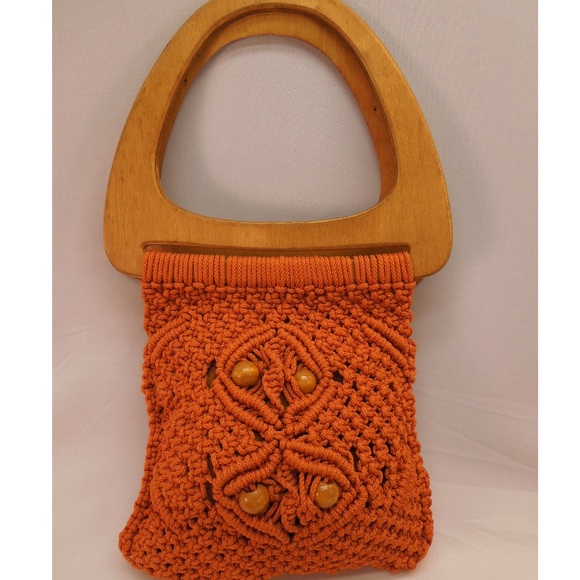 Vintage Handbags - Vintage Beaded Macrame Bag